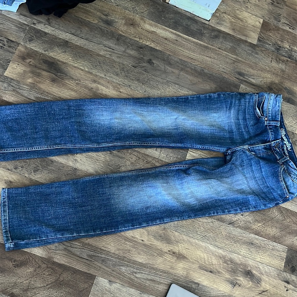 wrangler straight leg jeans